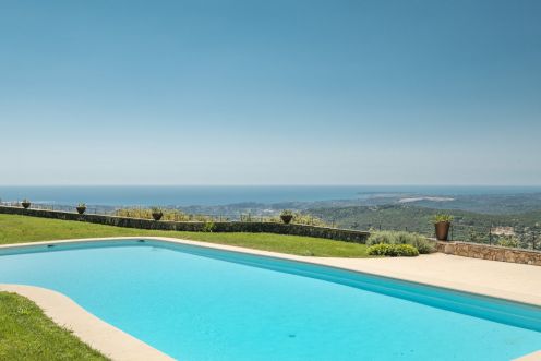 Magnifique Bastide en pierres 460 M&sup2; vue mer Vence 