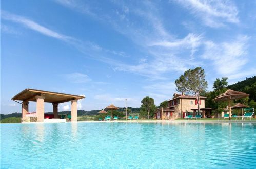 Magnifique PROPRIETE EN Pierre 10 PIECES 400 M&sup2; TOSCANE Siena