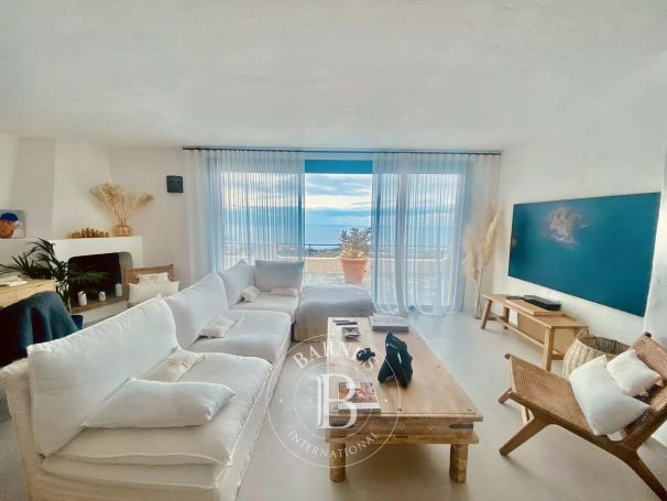A vendre BELLE villa atypique 7 PIECES 200 M² vue mer panoramique proche plage MONTICELLO