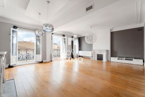 Toulon magnifique T5 de 175 m² de grand standing 83000 Toulon