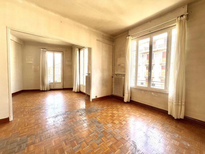 APPARTEMENT T3 61 M2  MARSEILLE 4EME