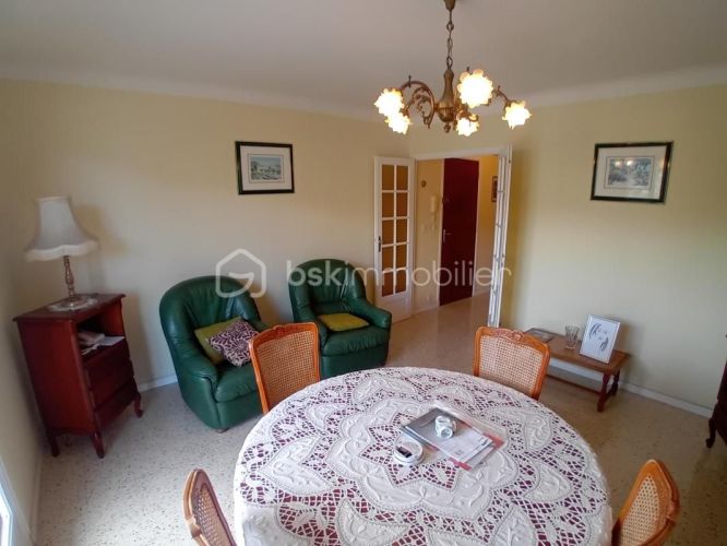 APPARTEMENT T3 61 M2 BORD DE MER CAGNES SUR MER