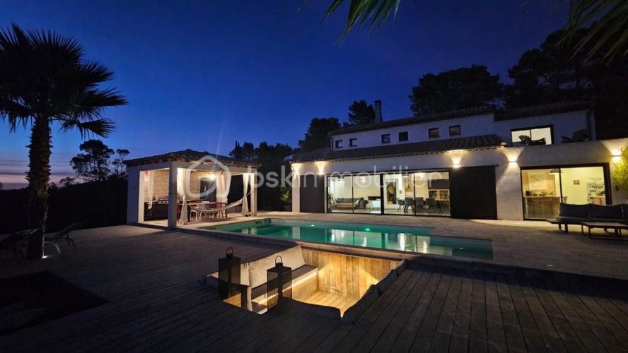 MAISON  CONTEMPORAINE  VIDAUBAN