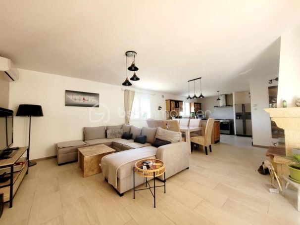 A vendre LOFT  9 PIECES 190 M2  AUBAIS