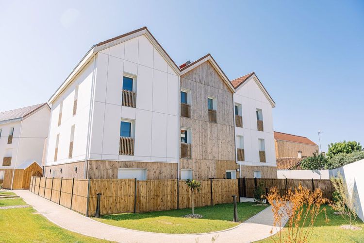 APPARTEMENT T2 44 M2 PLAGE à PIED LES SABLES D OLONNE