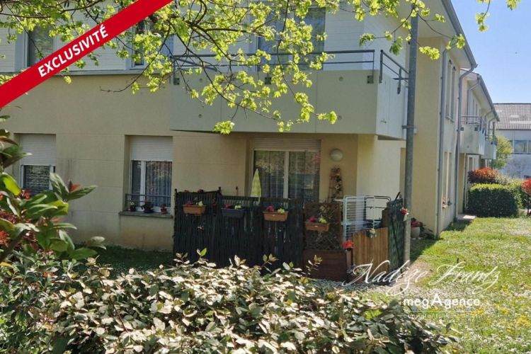 APPARTEMENT T3 63 M2 TERRASSE  SAINT JEAN D ANGELY