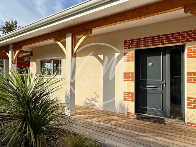 BELLE villa CONTEMPORAINE 5 PIECES 138 Metsup2;  Lacanau