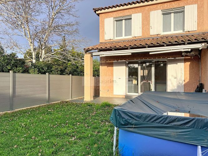 CHARMANTE MAISON 4 PIECES 85 metsup2; jardin au calme La Ciotat