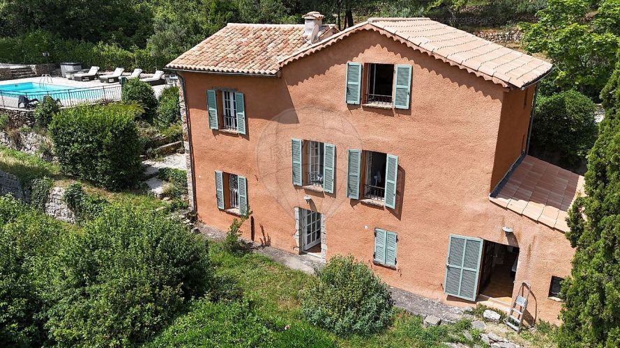 MAISON  DE MAîTRE  DRAGUIGNAN