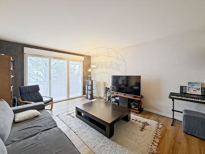 APPARTEMENT T4 69 M2  NANTES