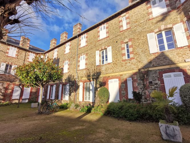 Bel appartement T3 RENOVE proche de la mer DINARD