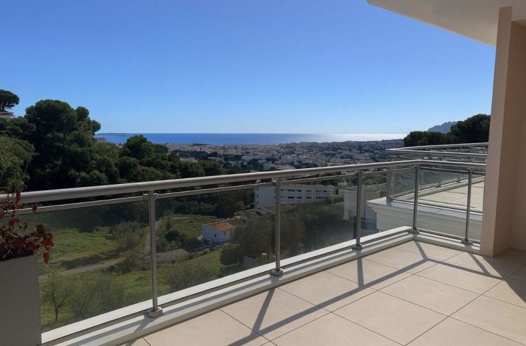 APPARTEMENT DE PRESTIGE NEUF T4 116 M2 TERRASSE VUE MER LE CANNET