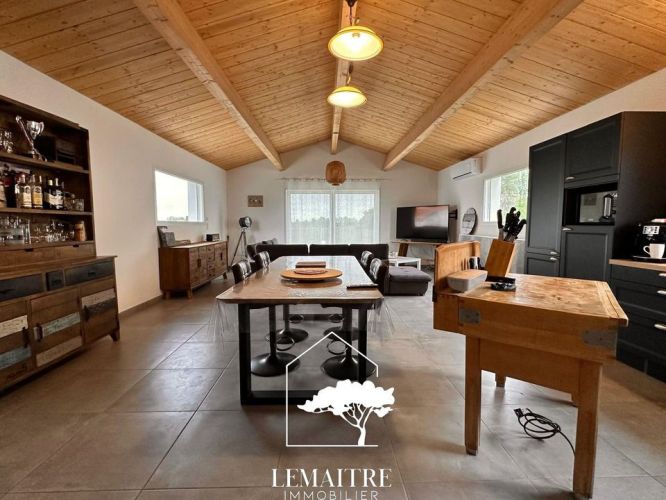 MAISON  CONTEMPORAINE BORD DE MER ARVERT