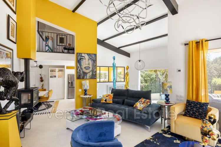 MAISON  BORD DE MER SAINT LAURENT DU VAR