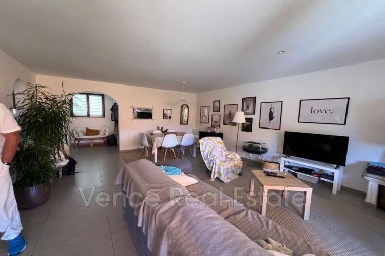 APPARTEMENT T4 84 M2 TERRASSE  VENCE