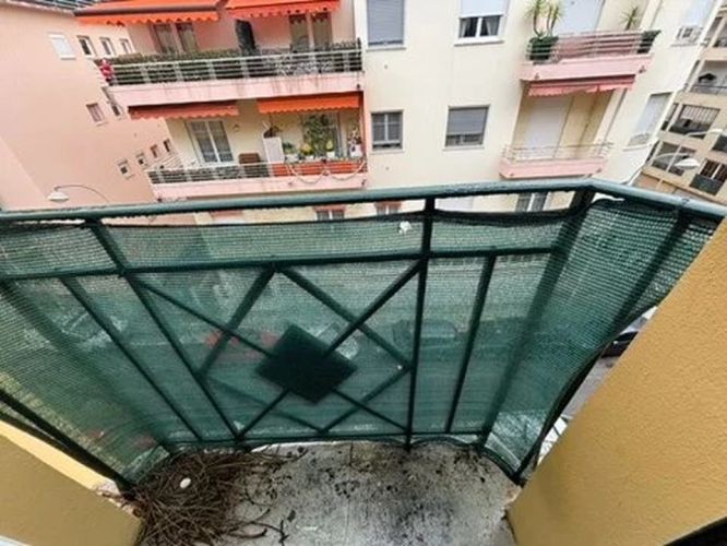 APPARTEMENT T3 40 M2 BORD DE MER NICE