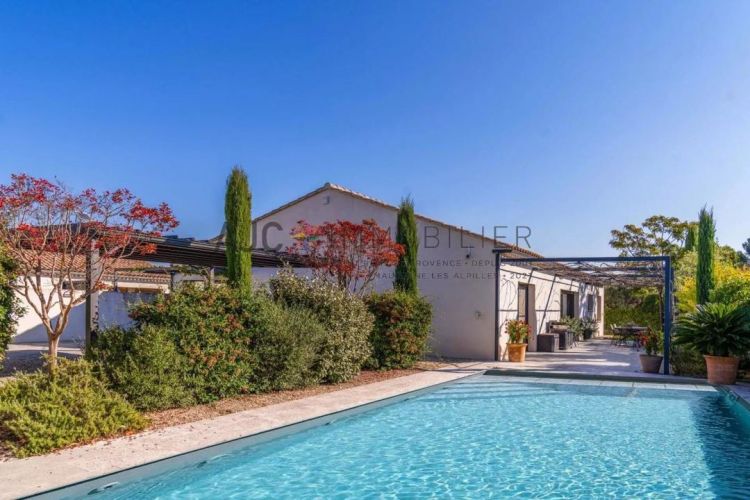 MAISON  CONTEMPORAINE  SAINT REMY DE PROVENCE