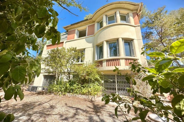 MAISON  5 PIECES 195 M2  LA VALETTE DU VAR