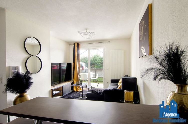 APPARTEMENT T2 38 M2 TERRASSE  BASSENS