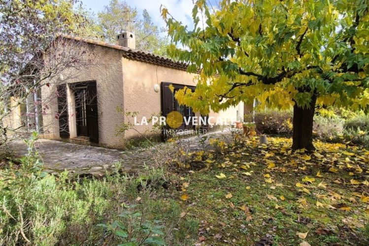 MAISON  7 PIECES 210 M2  TRETS