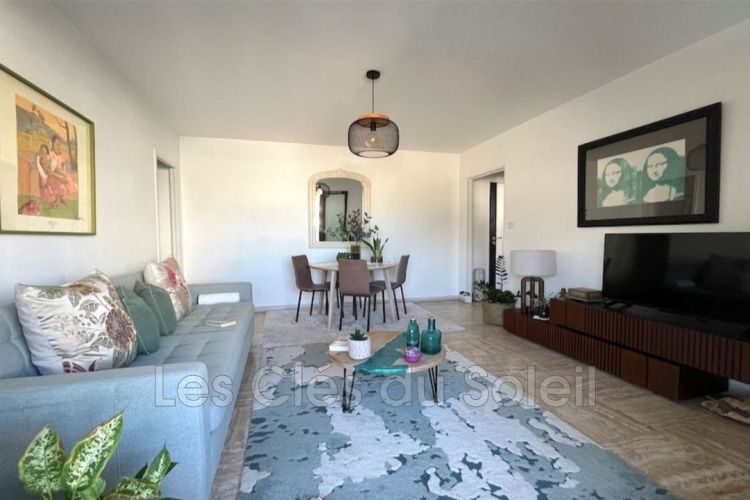 APPARTEMENT T3 60 M2 TERRASSE BORD DE MER TOULON