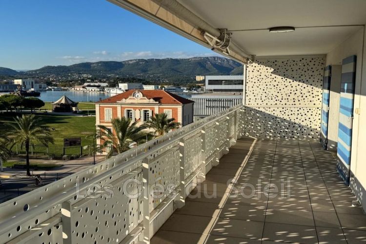 APPARTEMENT T3 62 M2 TERRASSE BORD DE MER LA SEYNE SUR MER
