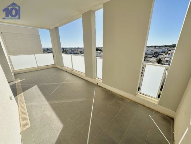 APPARTEMENT T3 57 M2 TERRASSE BORD DE MER VALRAS PLAGE