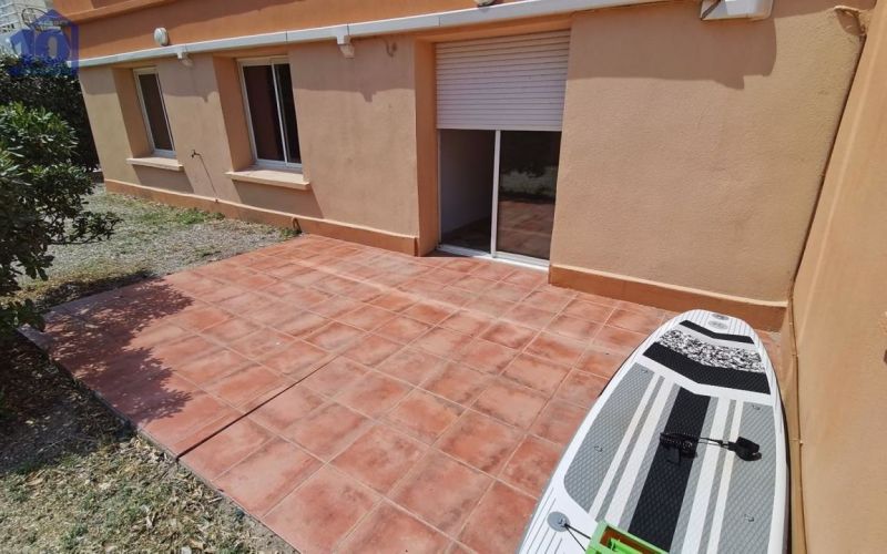 APPARTEMENT T4 59 M2 TERRASSE PIEDS DANS L'EAU VALRAS PLAGE