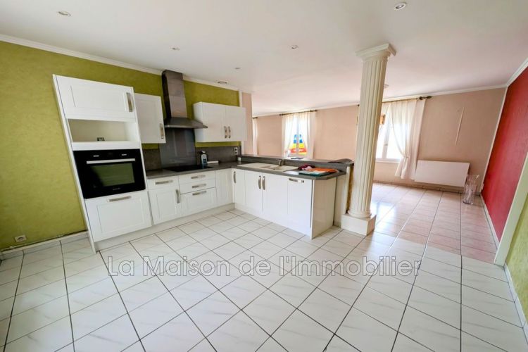 APPARTEMENT T5 108 M2  ELBEUF