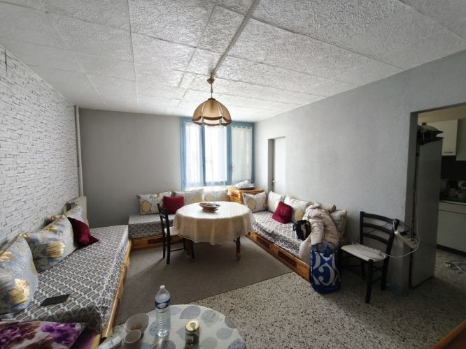 APPARTEMENT T2 46 M2 TERRASSE  NIMES