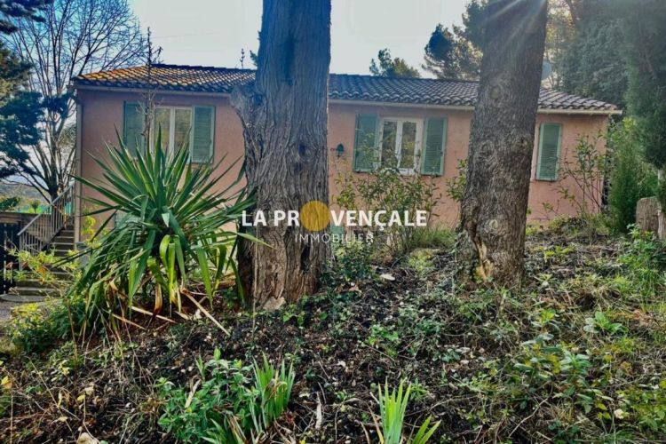 APPARTEMENT T4 79 M2  PEYPIN