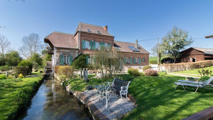 MAISON  DE MAîTRE  SAINTE BEUVE EN RIVIERE