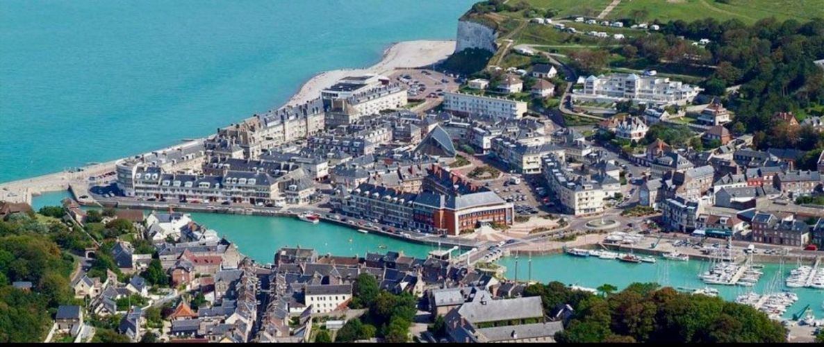 MAISON  CONTEMPORAINE BORD DE MER SAINT VALERY EN CAUX