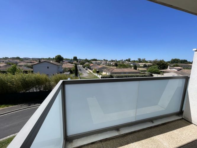 APPARTEMENT T2 43 M2  BRUGES