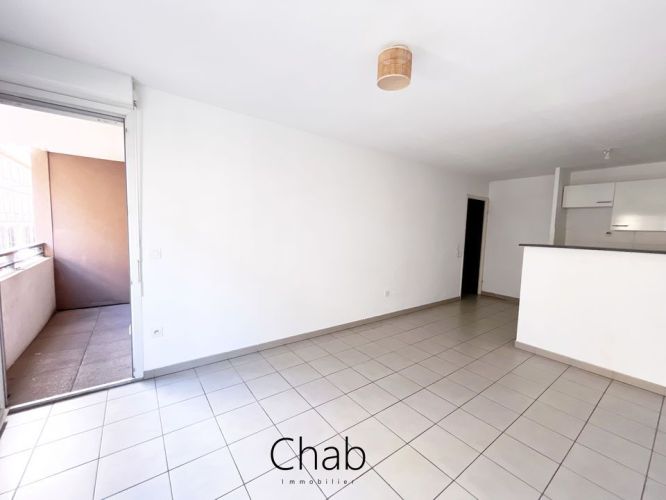 APPARTEMENT T2 47 M2  MARSEILLE 4EME