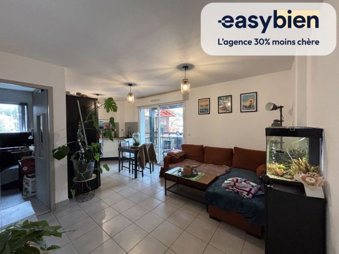 APPARTEMENT T3 52 M2  SAINT PEE SUR NIVELLE