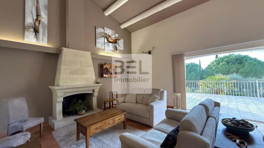 MAISON  6 PIECES 172 M2  CONNAUX