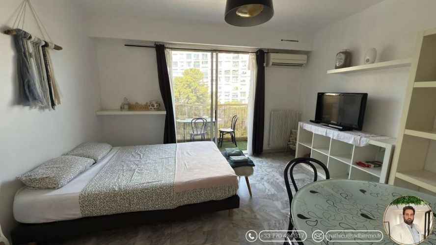 STUDIO  23 M2 TERRASSE BORD DE MER NICE