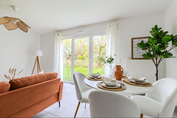 A louer MAISON  4 PIECES 83 M2  ARTIGUES PRES BORDEAUX