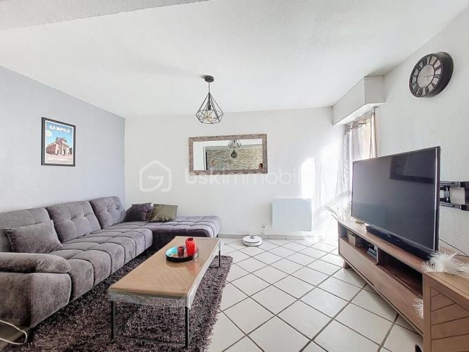 APPARTEMENT T4 75 M2 TERRASSE BORD DE MER TOULON