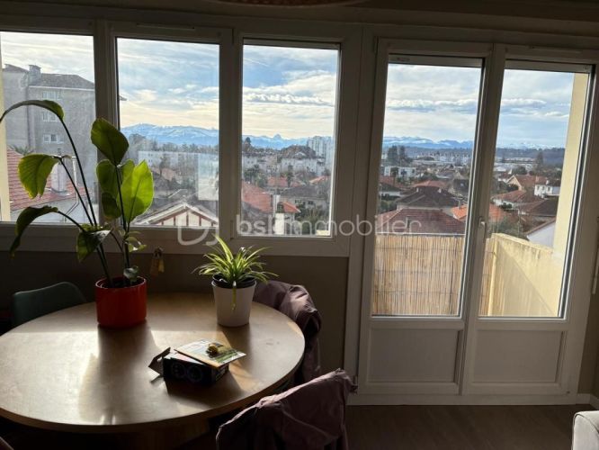 APPARTEMENT T3 61 M2  PAU