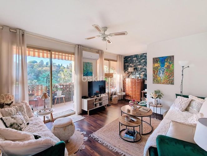 APPARTEMENT T2 47 M2 TERRASSE BORD DE MER CANNES