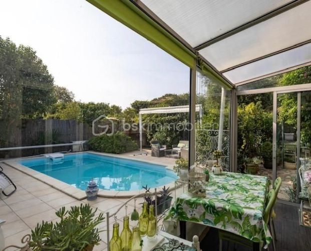 MAISON  DE MAîTRE  PAULHAN