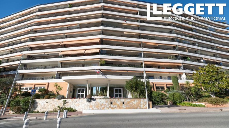 APPARTEMENT DE PRESTIGE T3 74 M2 BORD DE MER NICE