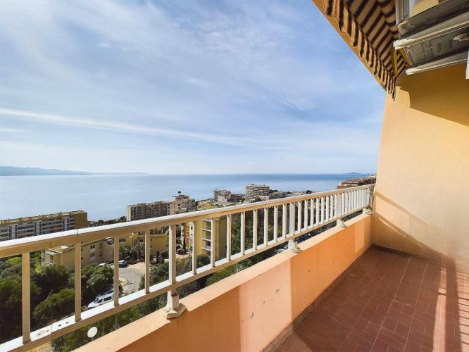 STUDIO  27 M2 BORD DE MER AJACCIO