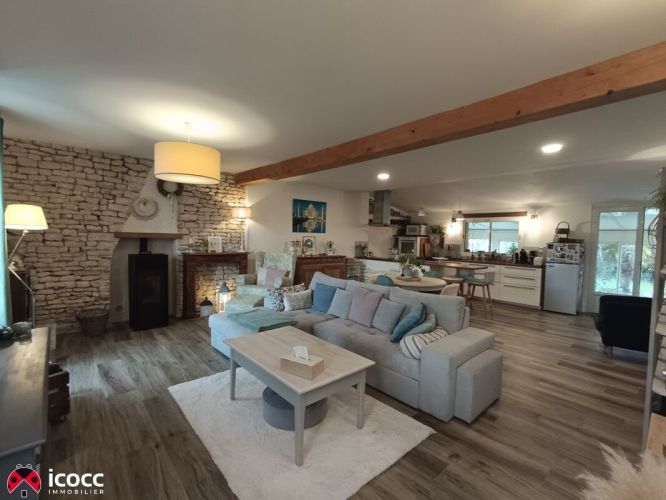 MAISON  DE MAîTRE  MOREILLES