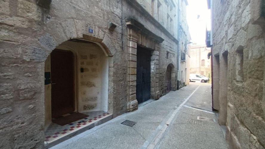 MAISON  DE MAîTRE  MONTAGNAC