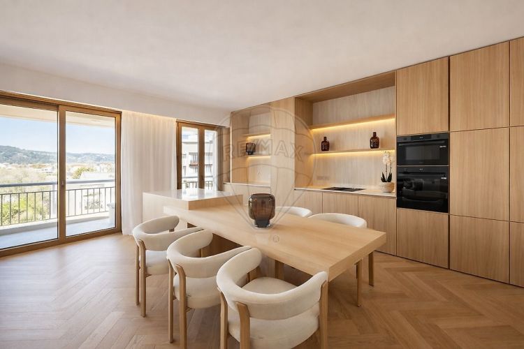 APPARTEMENT DE PRESTIGE T3 74 M2 TERRASSE BORD DE MER NICE