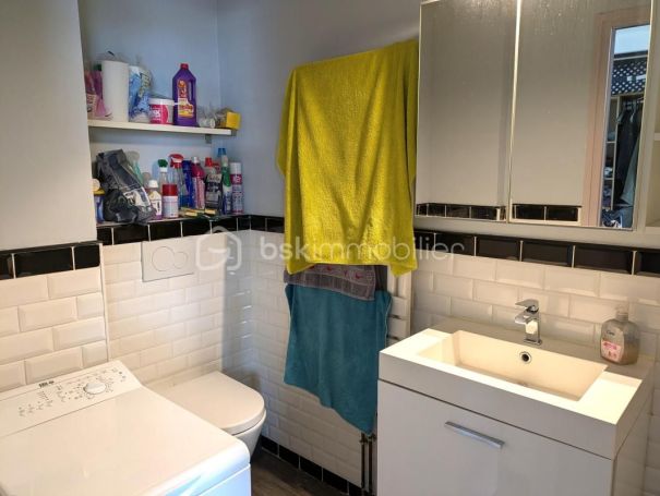 A louer STUDIO  23 M2  BORDEAUX