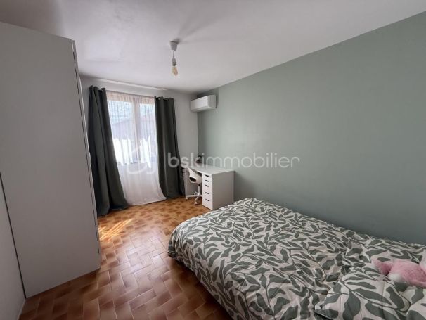 A vendre MAISON  6 PIECES 270 M2 BORD DE MER BALARUC LES BAINS